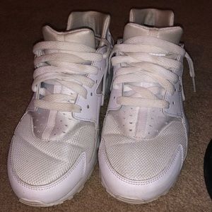 Nike Huarache women’s size 7/men’s 5.5